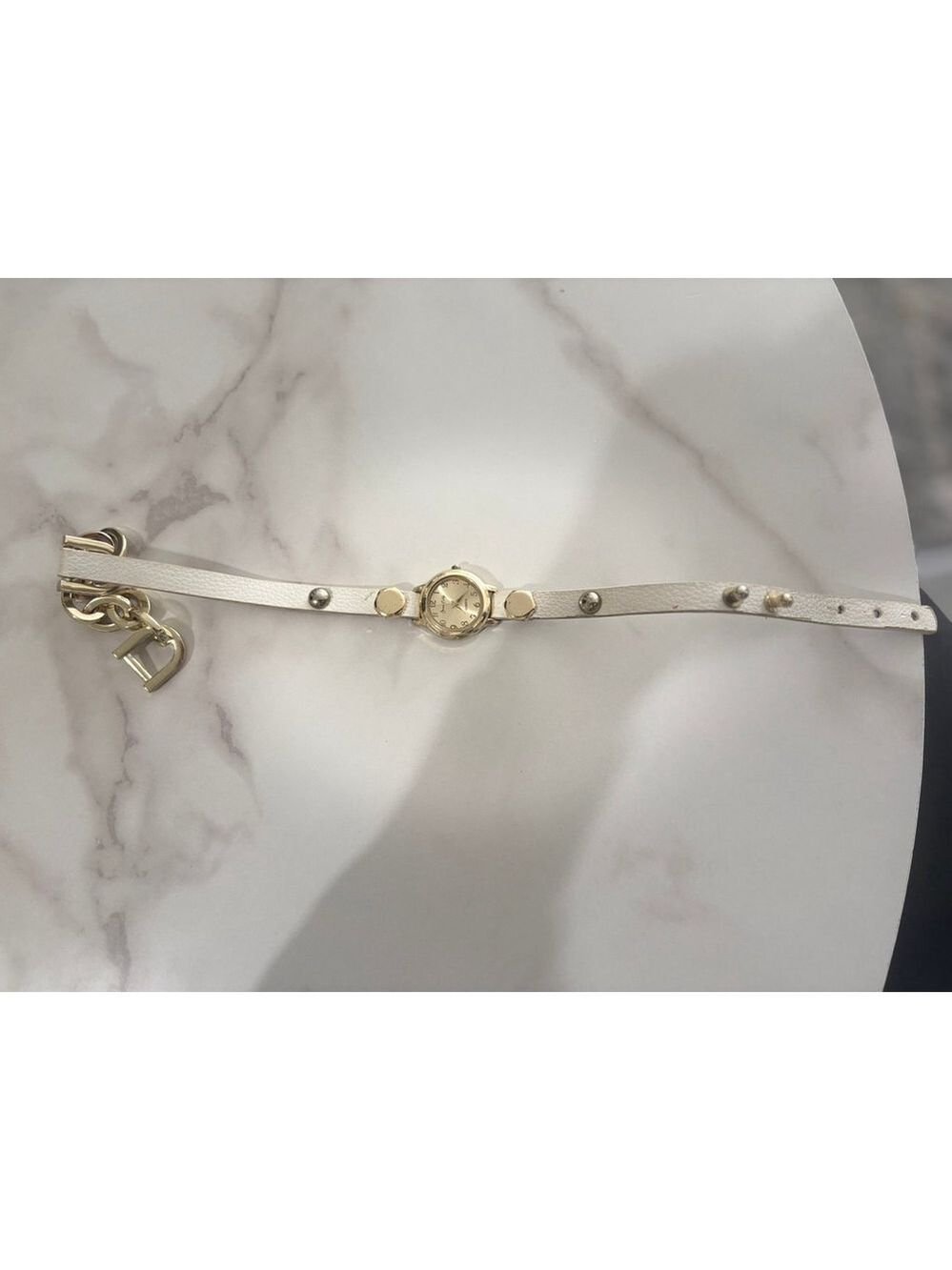 Jessic carlyl watch